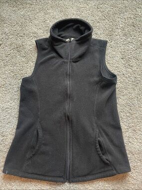 Old Navy Black Fleece Zip Front Vest